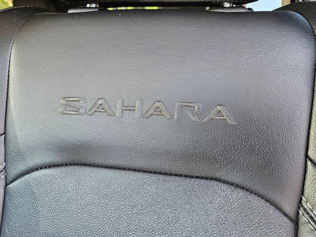 Used 2021 Jeep Wrangler Unlimited Sahara w/ Uconnect 4C Nav & Sound Group AWD/4WD image 21