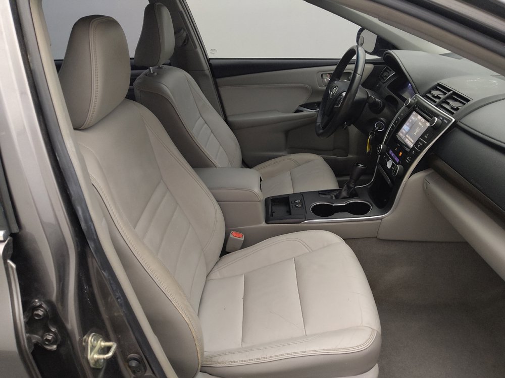 Used 2017 Toyota Camry XLE FWD image 21