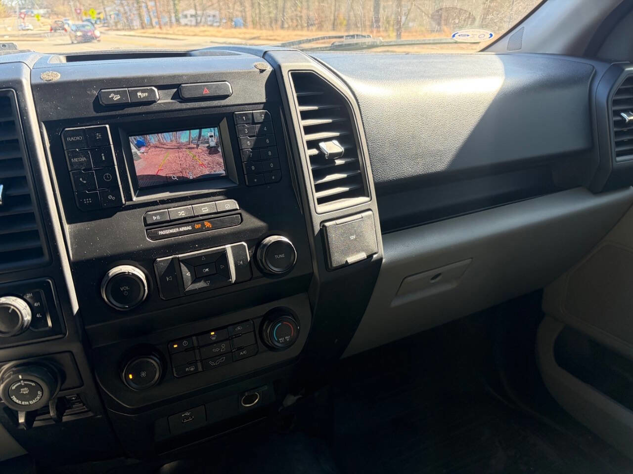 Used 2020 Ford F150 XL w/ Trailer Tow Package image 24