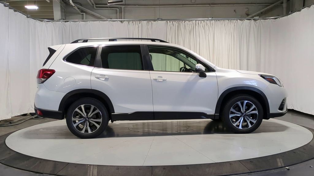 Used 2022 Subaru Forester Limited image 11