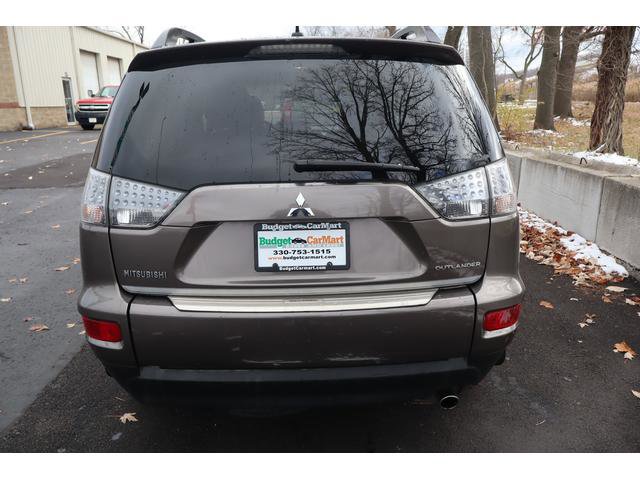 Used 2011 Mitsubishi Outlander SE image 6