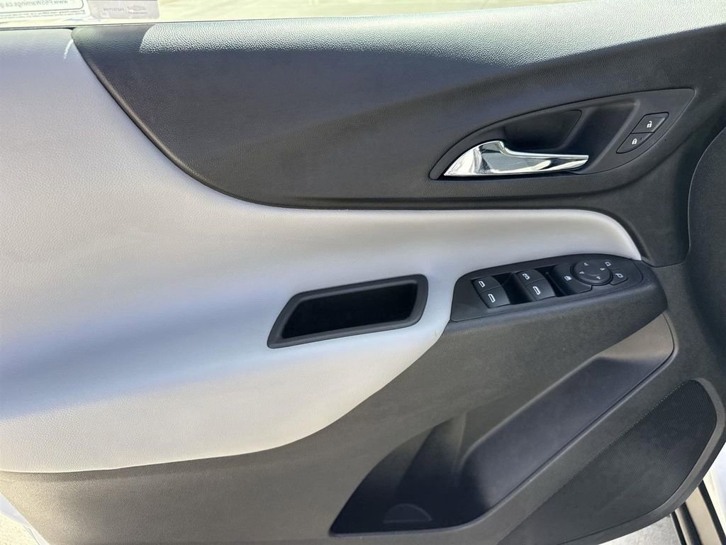 Used 2022 Chevrolet Equinox LS image 20
