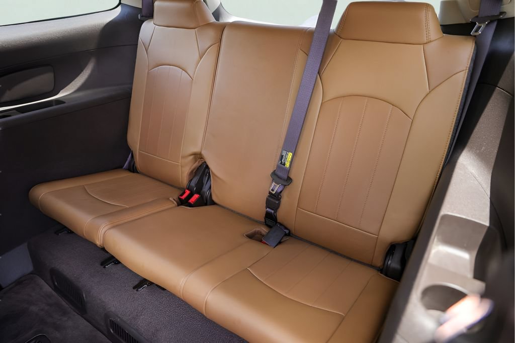 Used 2015 Buick Enclave Leather FWD image 27