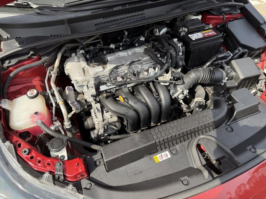 Used 2021 Toyota Corolla LE image 24
