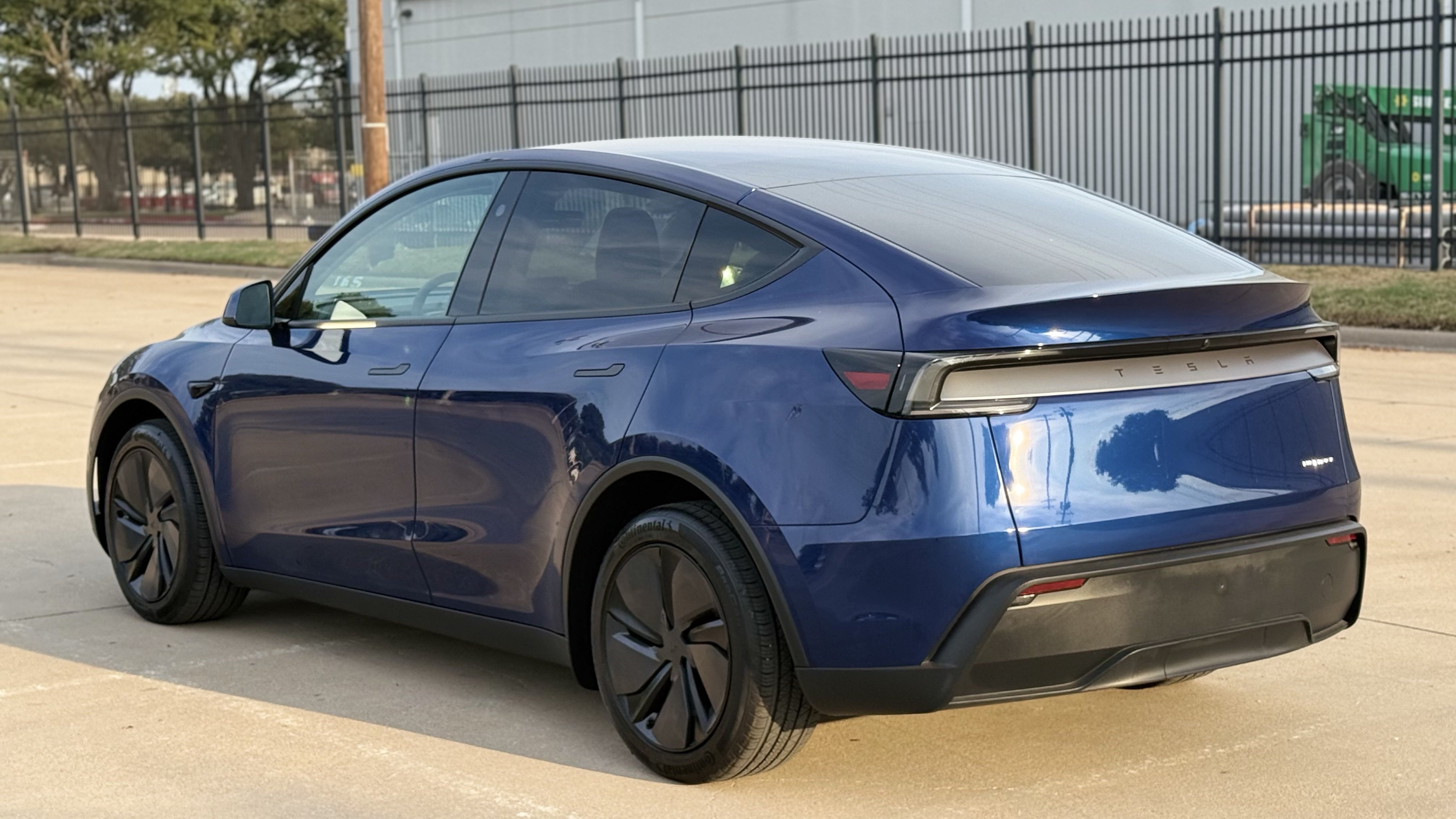 Used 2026 Tesla Model Y AWD image 8