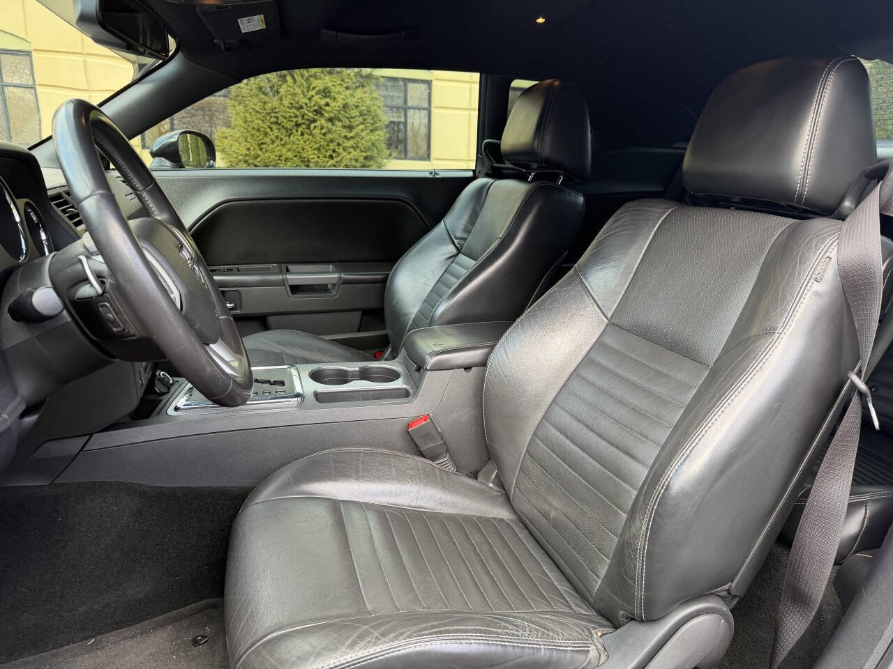 Used 2013 Dodge Challenger R/T Plus image 9