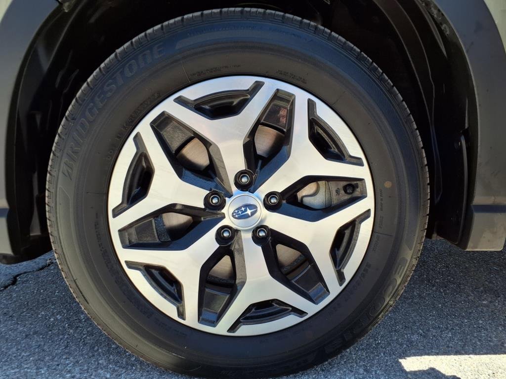 Used 2023 Subaru Forester Premium w/ Popular Package #2 image 31