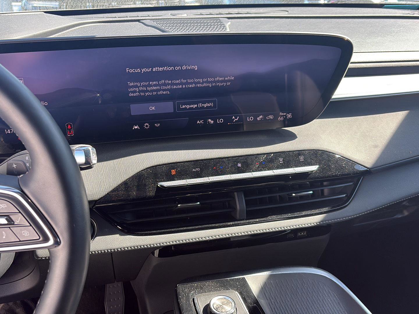 Used 2025 Buick Enclave Preferred image 17