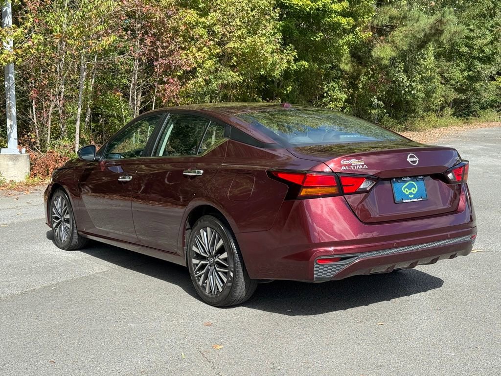 Used 2024 Nissan Altima 2.5 SV image 7