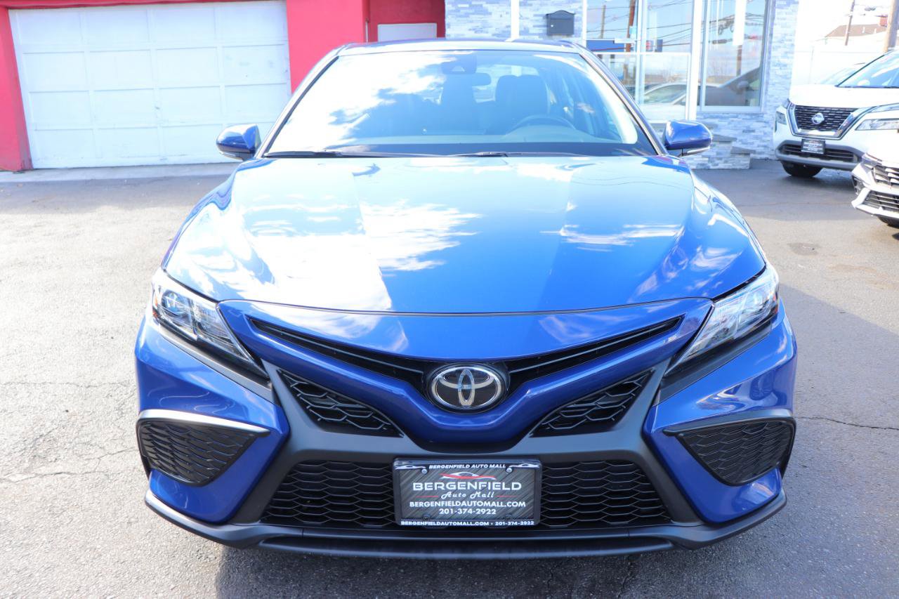 Used 2024 Toyota Camry SE image 8