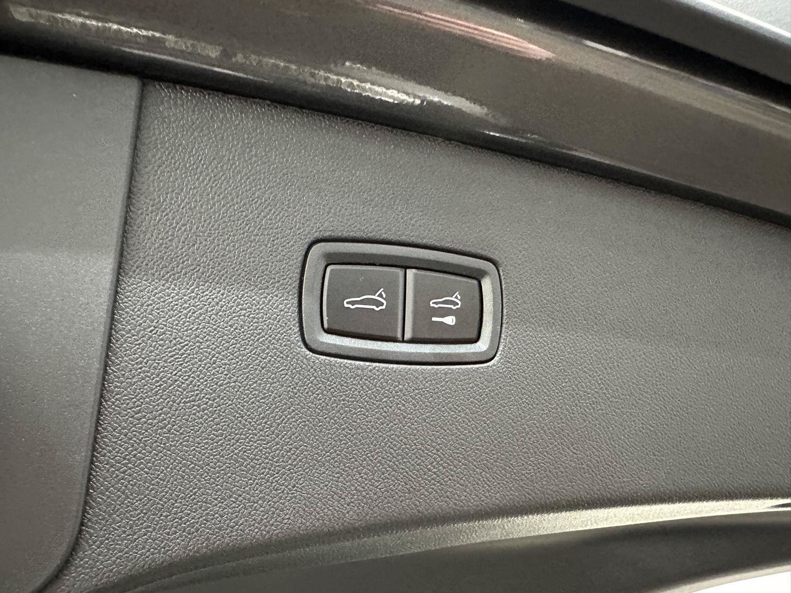 New 2026 Porsche Cayenne Coupe AWD/4WD image 39