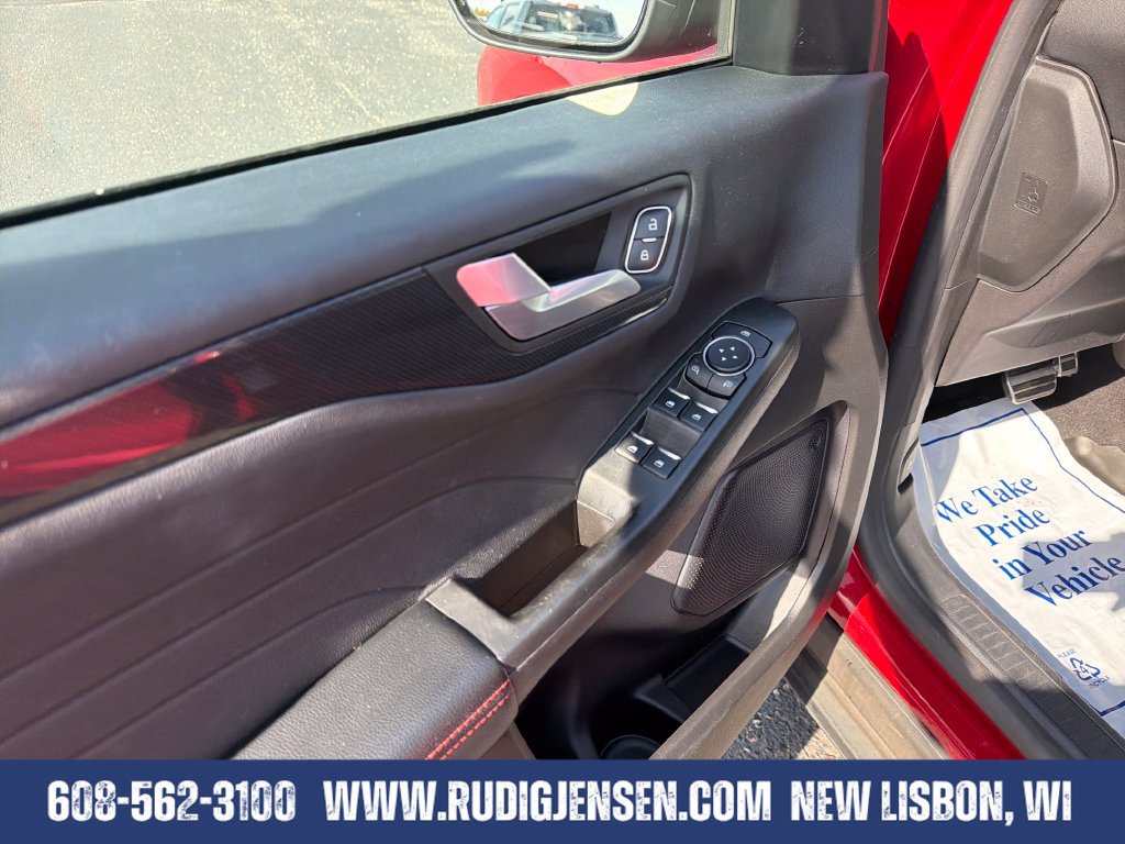 Used 2024 Ford Escape ST-Line w/ Tech Pack #1 AWD/4WD image 11