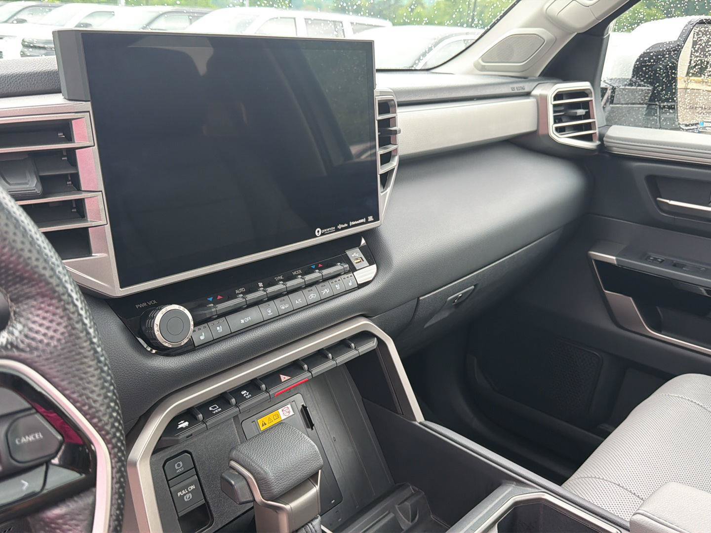 Used 2023 Toyota Tundra Limited AWD/4WD image 16