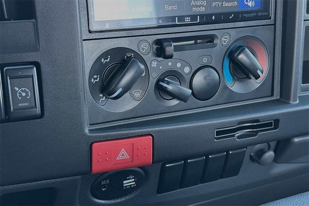 Used 2024 Isuzu NPR image 15