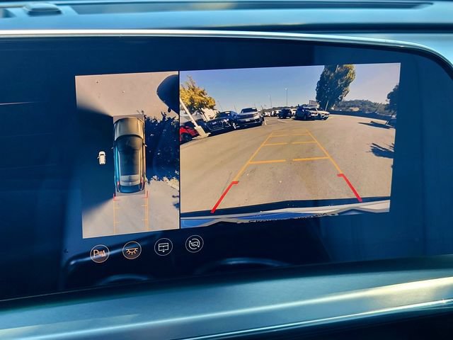 Used 2024 Cadillac Lyriq Sport RWD image 24