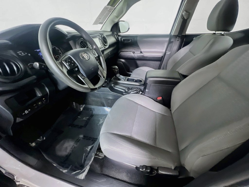 Used 2019 Toyota Tacoma SR w/ SR Convenience Package AWD/4WD image 11