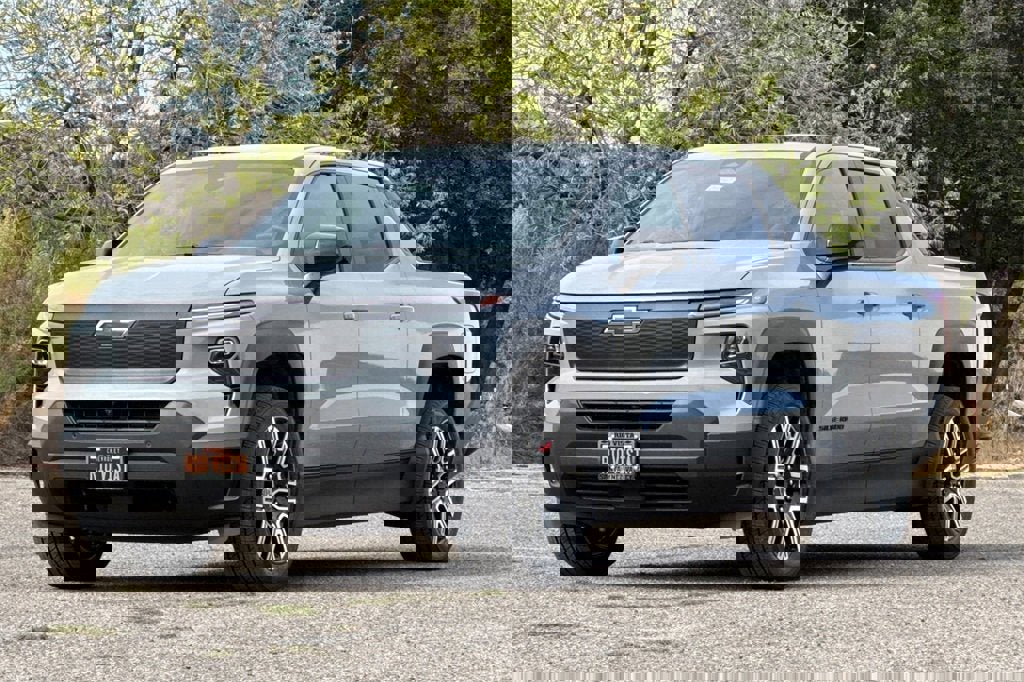 New 2026 Chevrolet Silverado EV W/T w/ LPO, Custom Package image 8