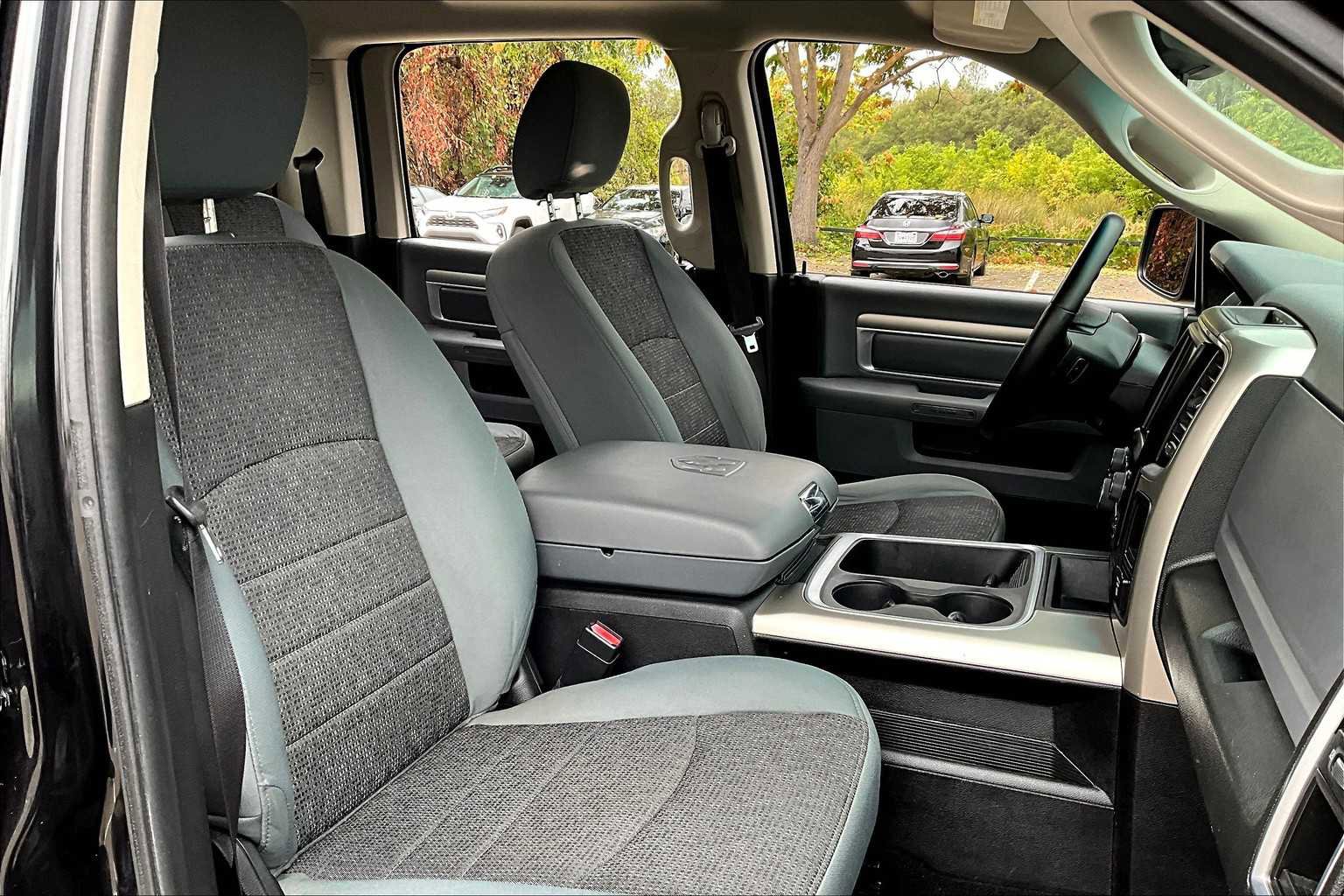 Used 2015 RAM 1500 Big Horn image 8