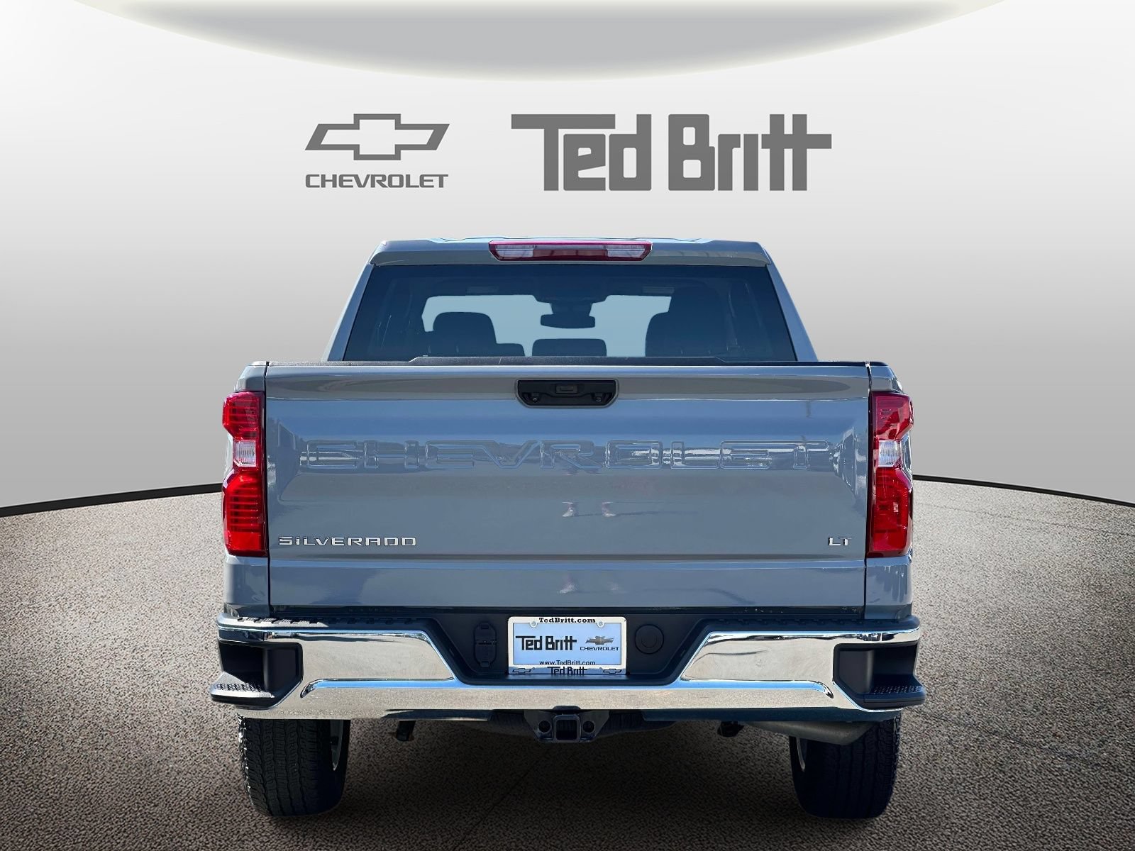 Used 2024 Chevrolet Silverado 1500 LT AWD/4WD image 5
