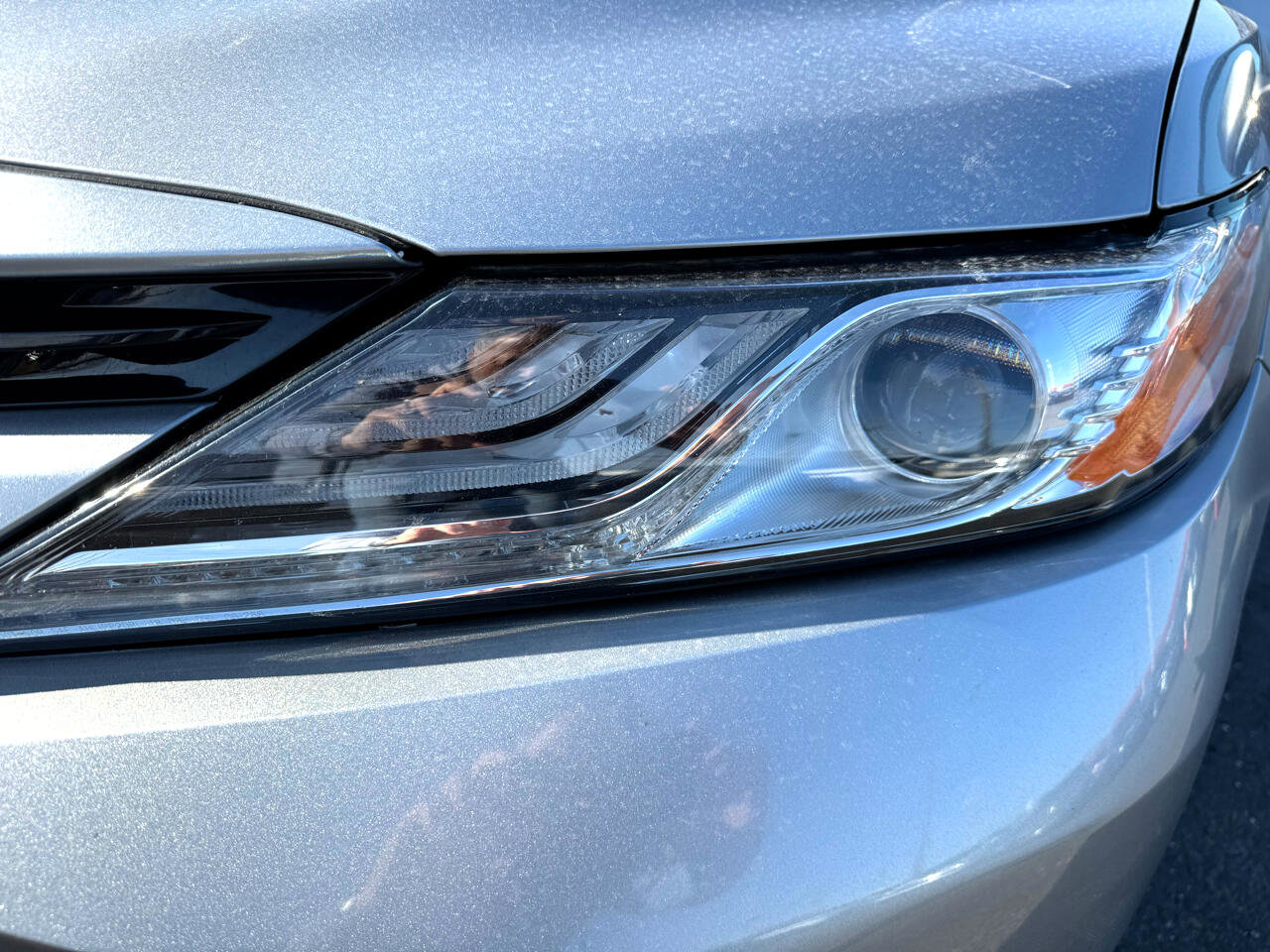 Used 2020 Toyota Camry XLE image 18