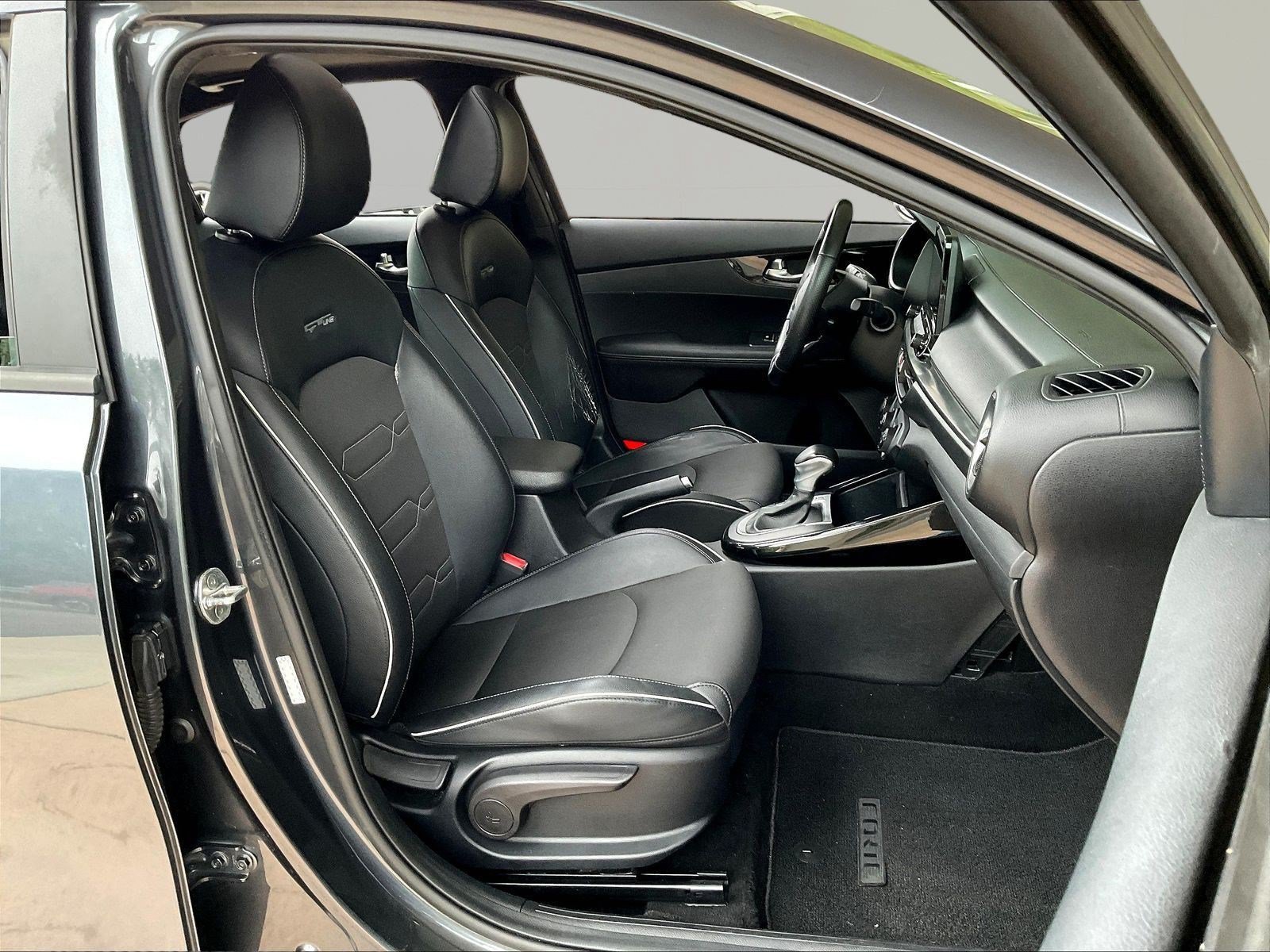 Used 2021 Kia Forte GT-Line w/ GT-Line Premium Package FWD image 28