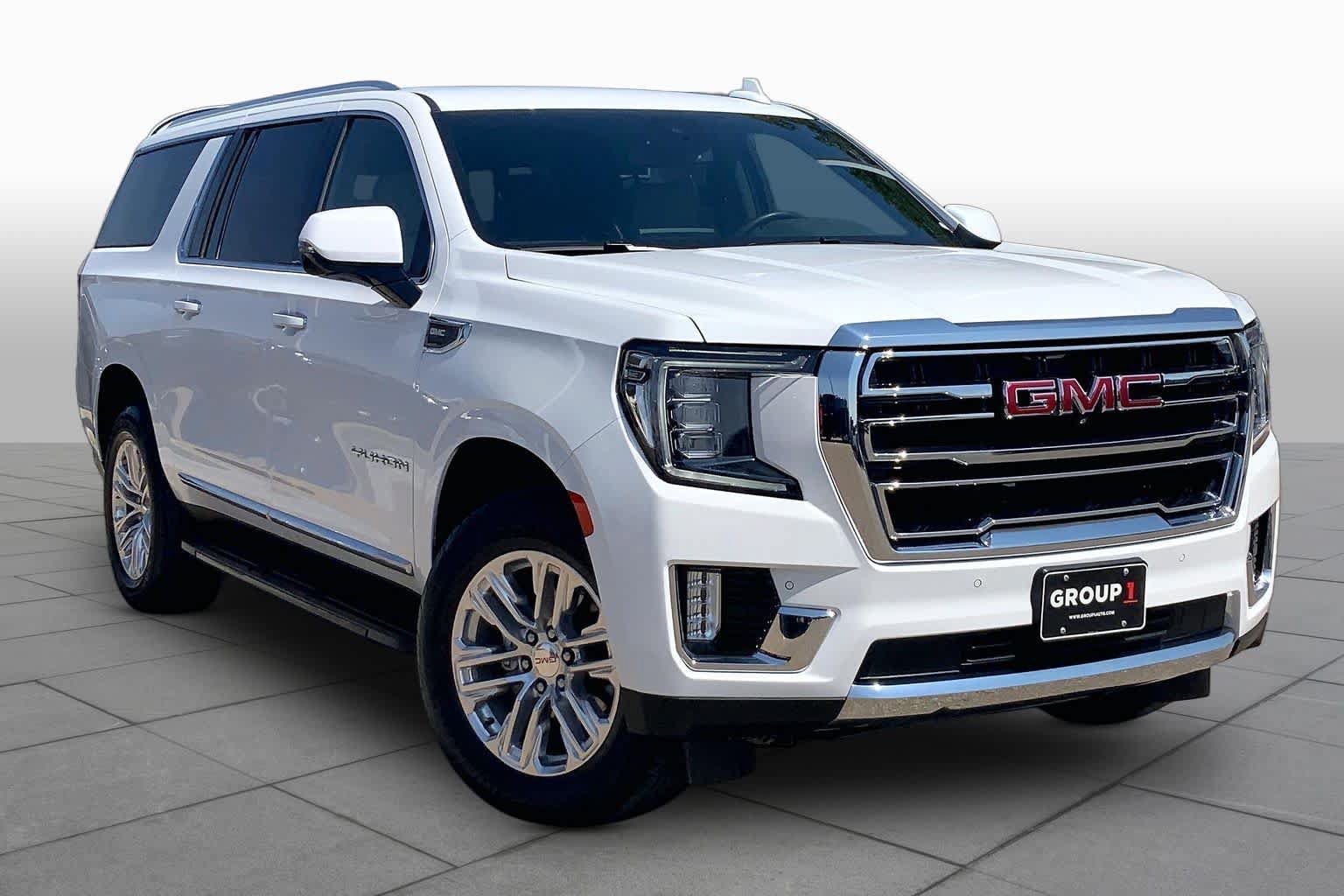 Used 2024 GMC Yukon XL SLT w/ SLT Luxury Package RWD image 3