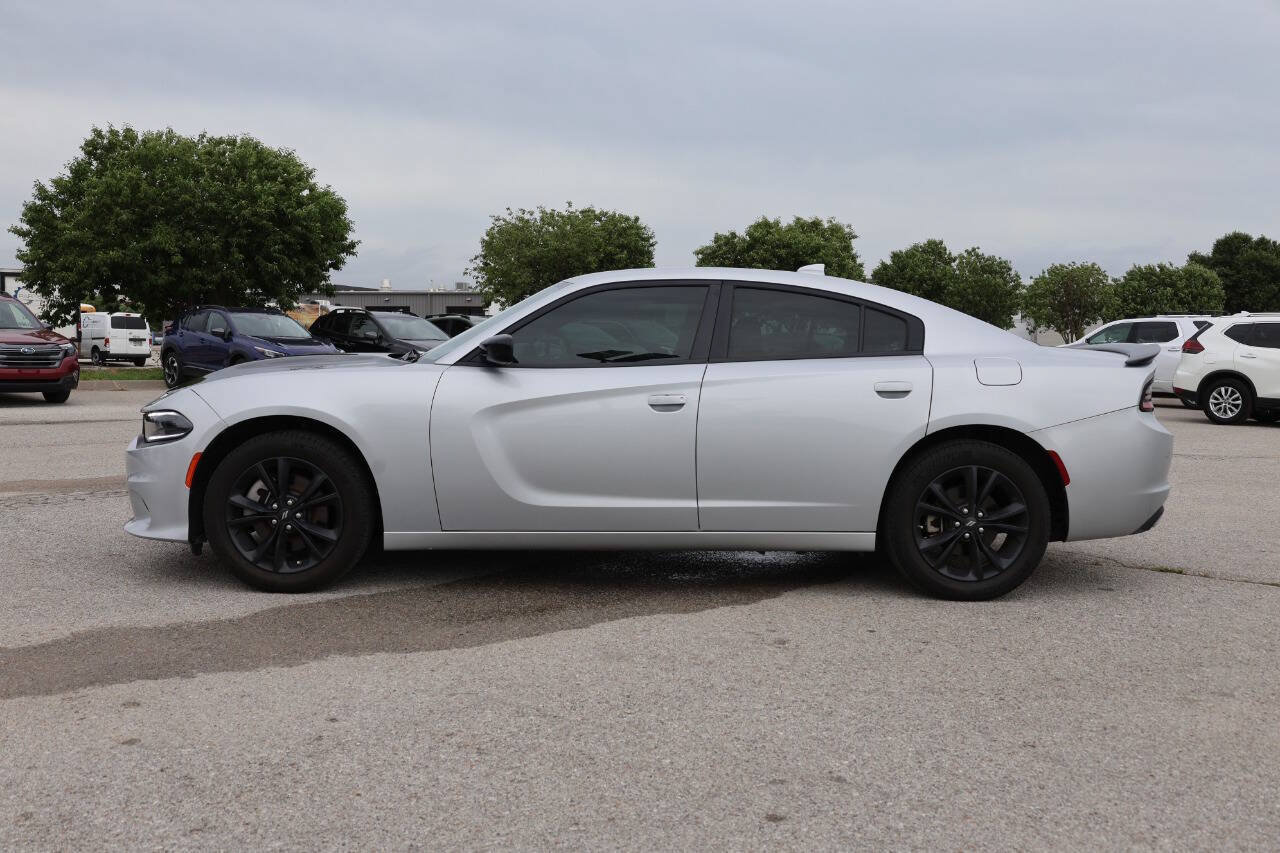 Used 2023 Dodge Charger SXT w/ Blacktop Package AWD/4WD image 8