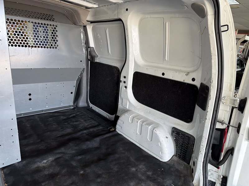 Used 2015 Nissan NV200 S w/ Cruise Control Package FWD image 25