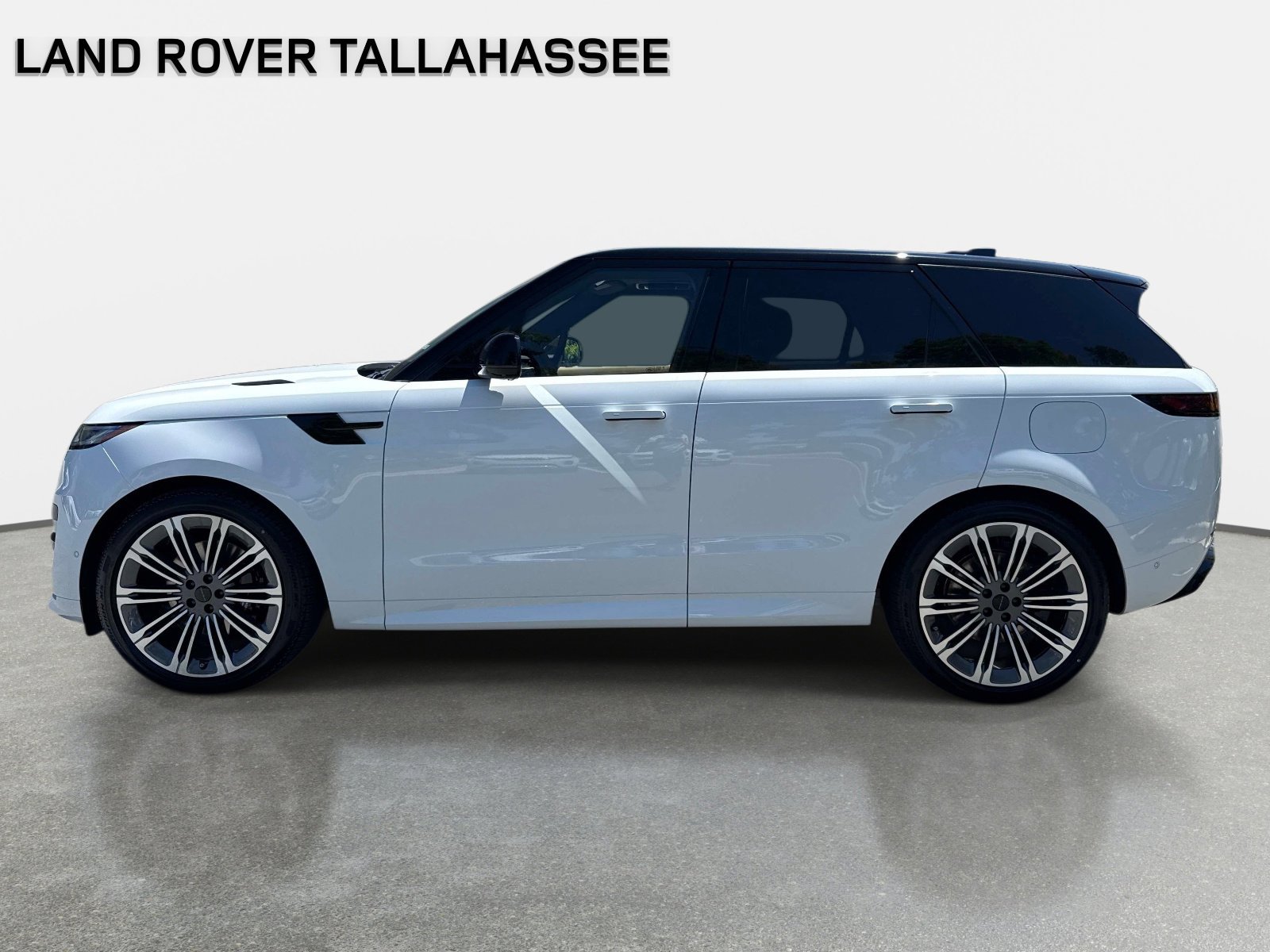 New 2026 Land Rover Range Rover Sport Dynamic SE AWD/4WD image 8