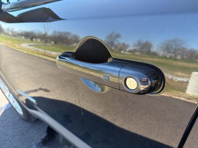 Used 2016 Jeep Renegade Latitude FWD image 15