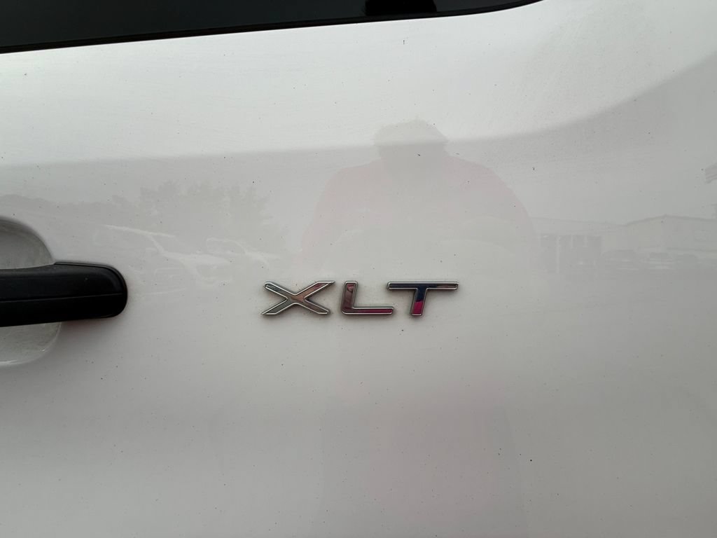 Used 2023 Ford Transit 350 XLT RWD image 11