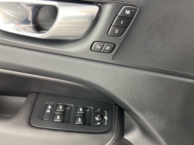 Used 2023 Volvo XC60 B5 Plus w/ Protection Package Premier FWD image 32