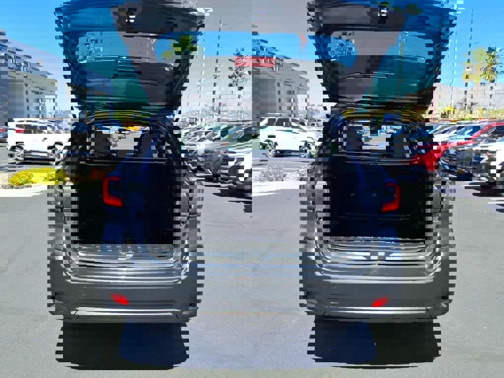 Used 2024 Subaru Outback Premium image 15