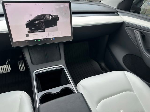 Used 2024 Tesla Model Y Performance AWD/4WD image 18