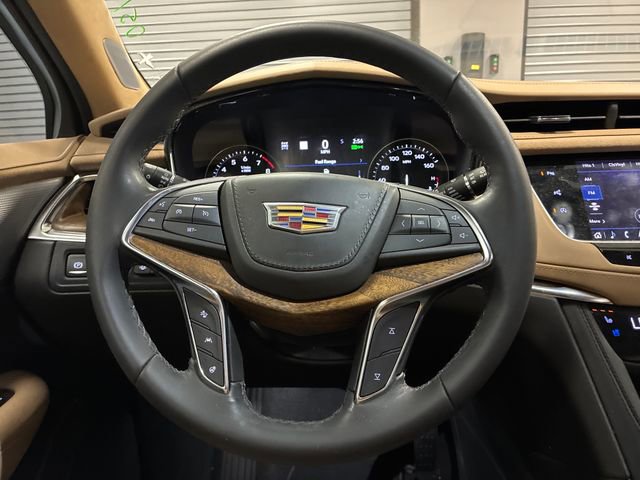 Used 2022 Cadillac XT5 Premium Luxury w/ Platinum Package AWD/4WD image 14
