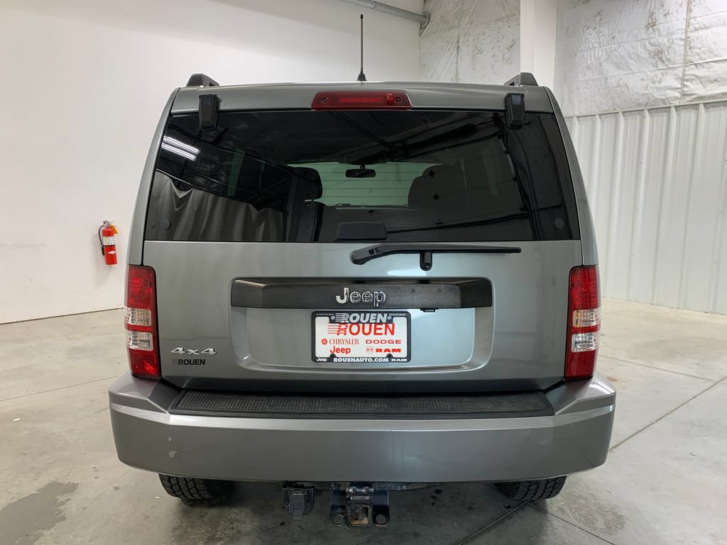Used 2012 Jeep Liberty Sport w/ Popular Equipment Group AWD/4WD image 6