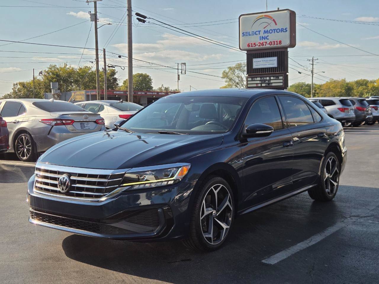 Used 2020 Volkswagen Passat 2.0T R-Line FWD image 2