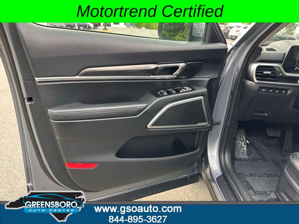 Used 2025 Kia Telluride S FWD image 15
