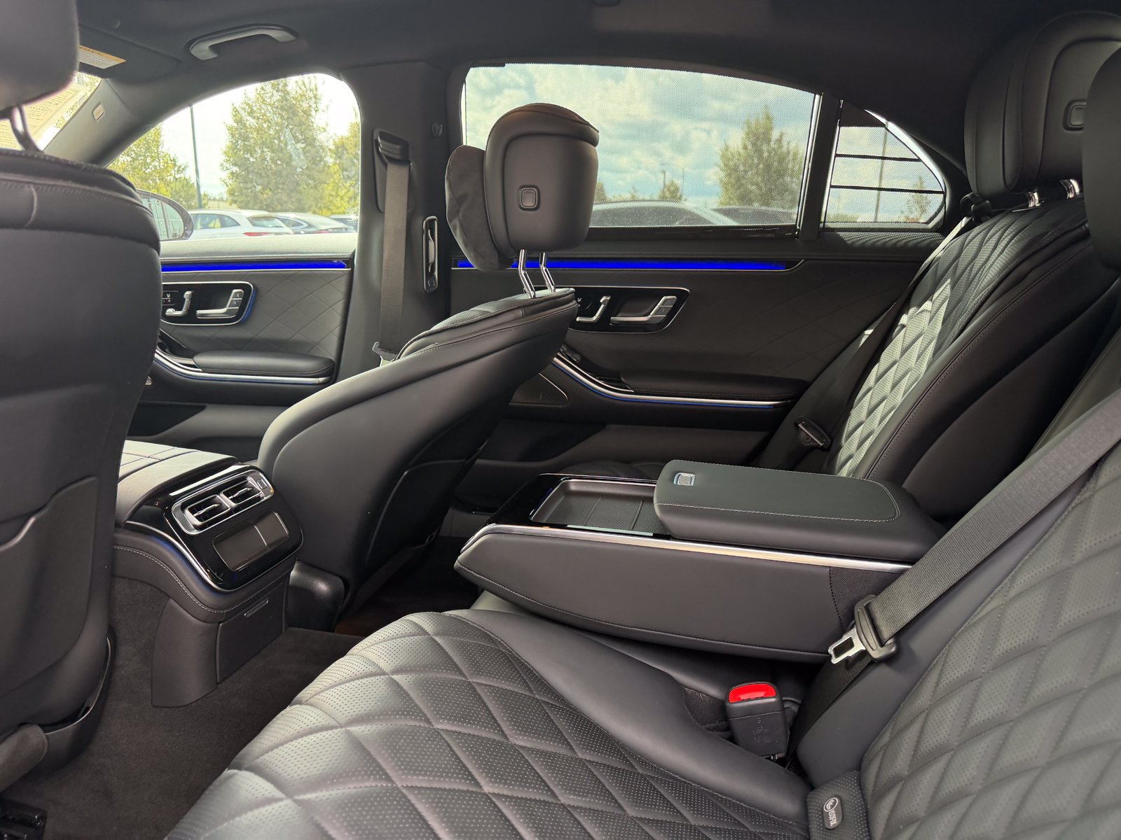 Used 2024 Mercedes-Benz S 580 4MATIC Sedan image 4