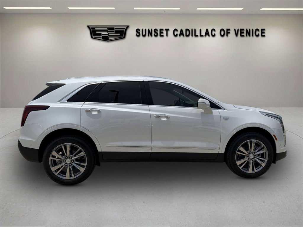 New 2026 Cadillac XT5 Premium Luxury FWD image 2
