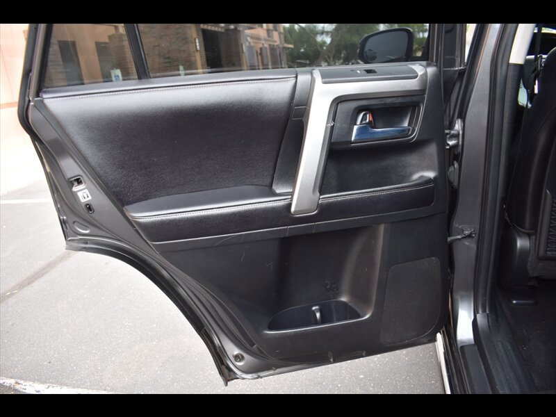 Used 2016 Toyota 4Runner Limited AWD/4WD image 22