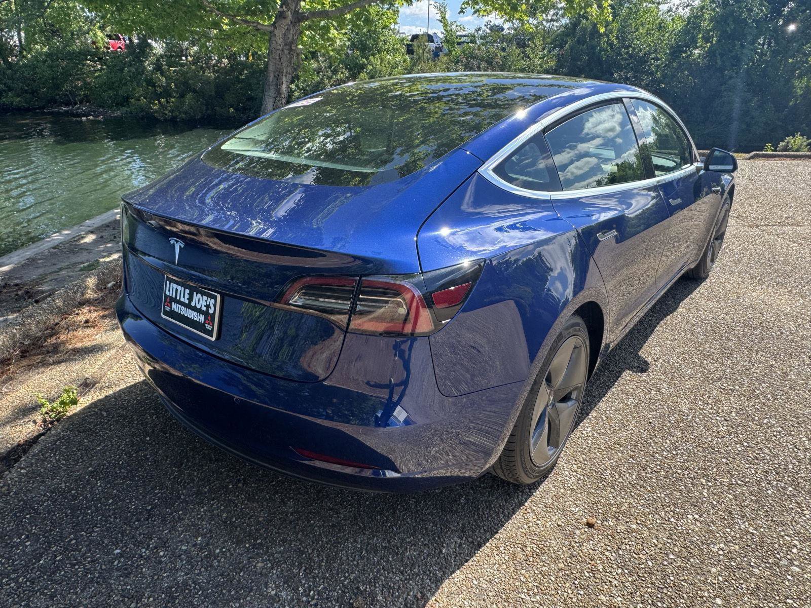 Used 2020 Tesla Model 3 Standard Range Plus RWD image 4
