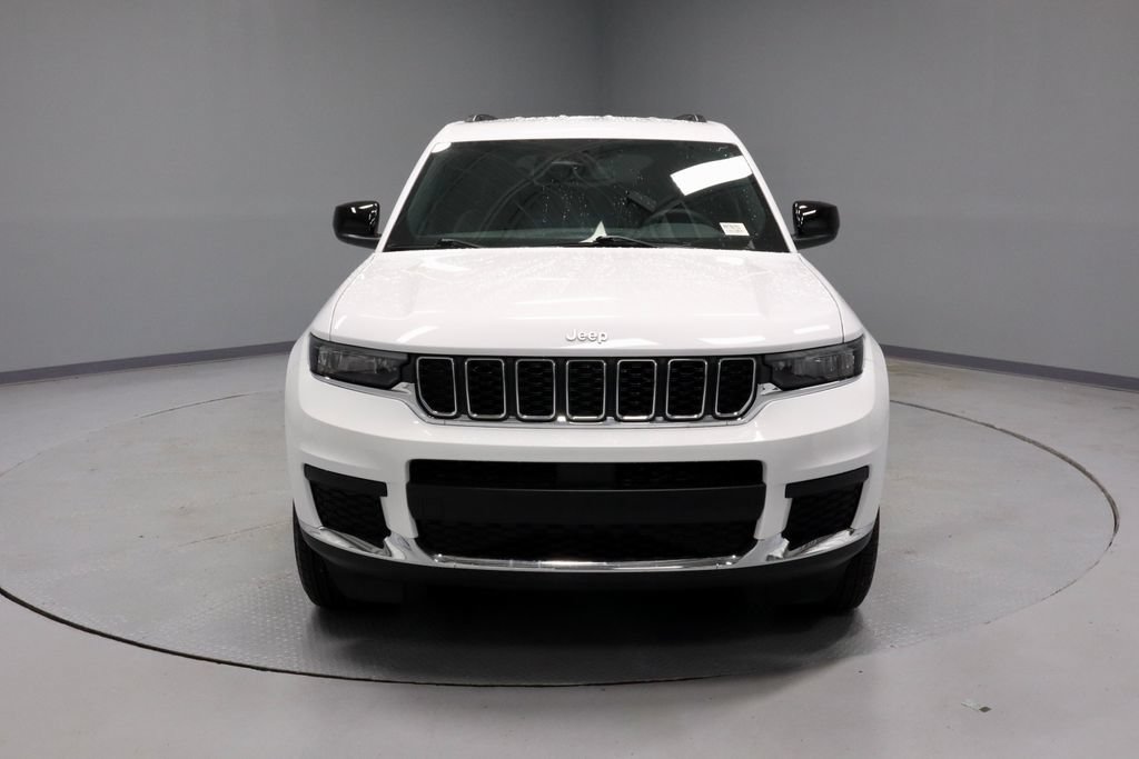 Used 2024 Jeep Grand Cherokee L Laredo w/ Trailer Tow Package AWD/4WD image 5