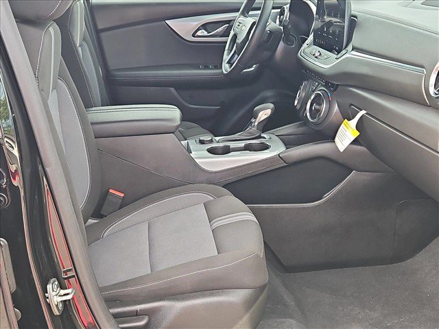 Used 2026 Chevrolet Blazer LT FWD image 20