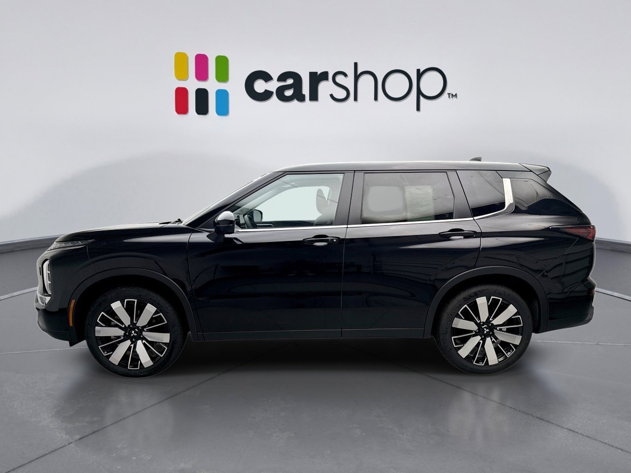 Used 2025 Mitsubishi Outlander SE AWD/4WD image 2