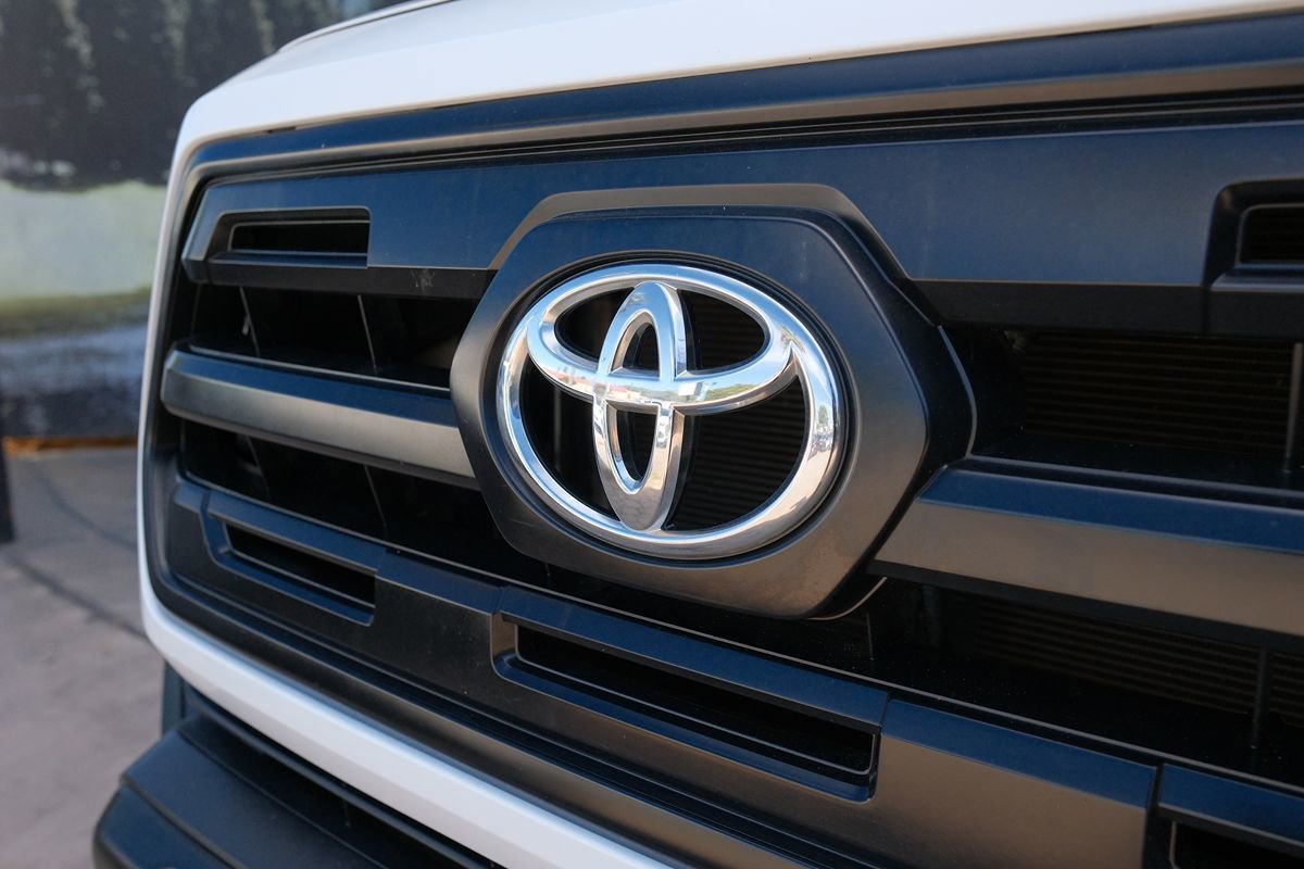 Used 2017 Toyota Tacoma SR RWD image 37