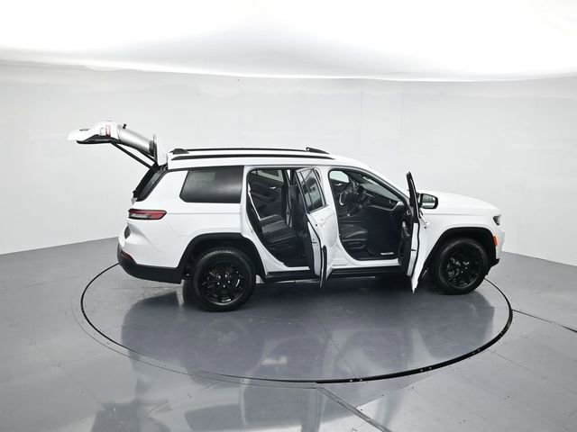 Used 2024 Jeep Grand Cherokee L Laredo image 46