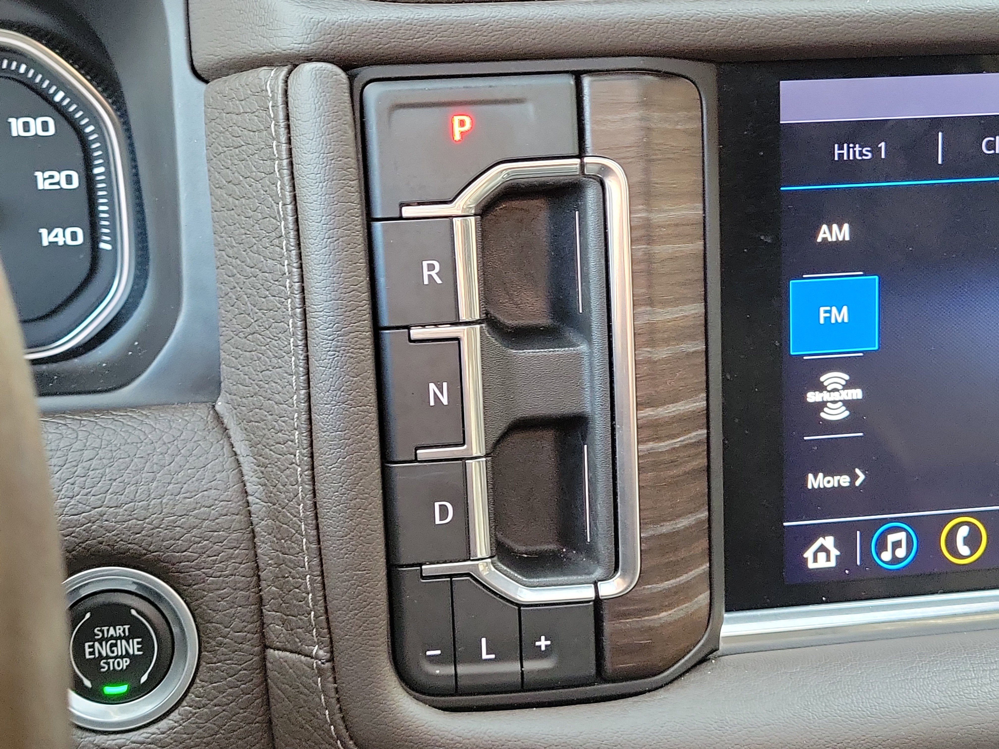 Used 2021 GMC Yukon Denali w/ Denali Premium Package image 25