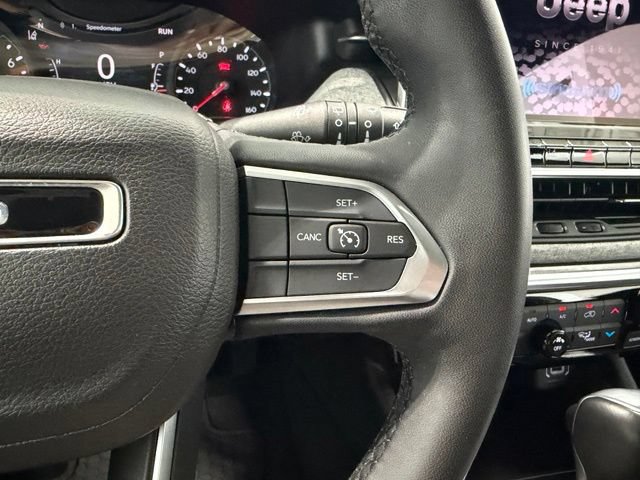 Used 2024 Jeep Compass Latitude w/ Convenience Group AWD/4WD image 13