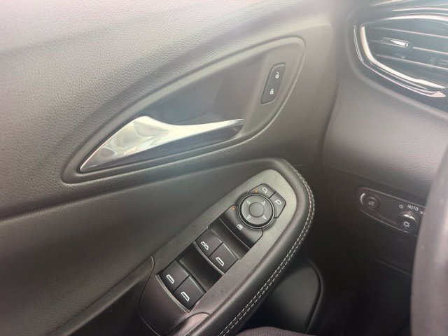 Used 2023 Buick Encore GX Select w/ Safety Package II AWD/4WD image 14